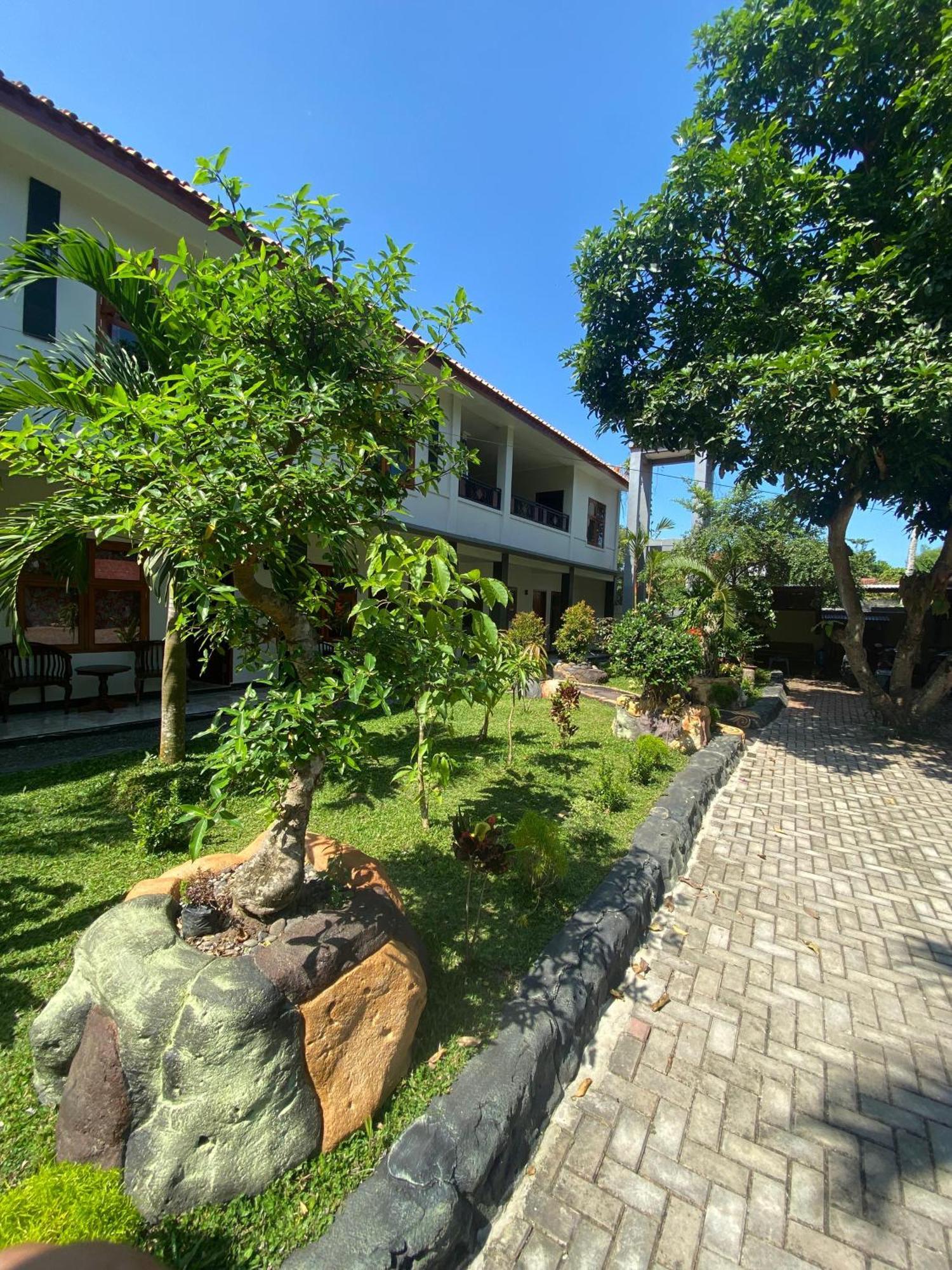 Mango Guesthouse Pangandaran Extérieur photo